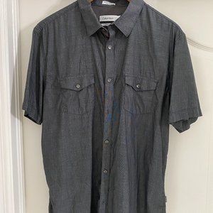 Calvin Klein Classic Fit Large Black shirt
